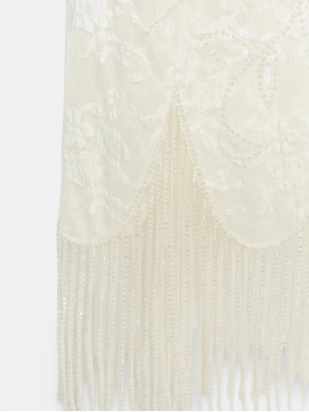 VIRAL NEW ZARA midi fringe skirt with Beaded detail.
Size S
🚨NO DISCOUNT - Picture 12 of 16